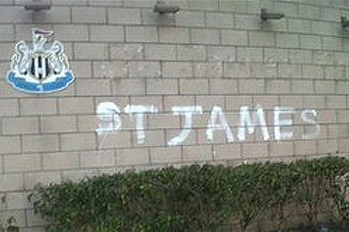 Newcastle bắt giữ "người hùng St James' Park" 