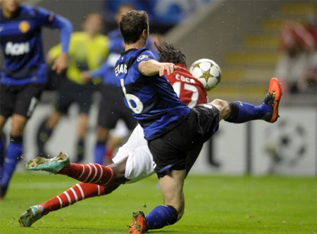 M.U trả giá quá đắt cho chiến thắng trước Braga 