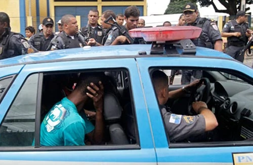 "Huyền thoại" gặp cướp