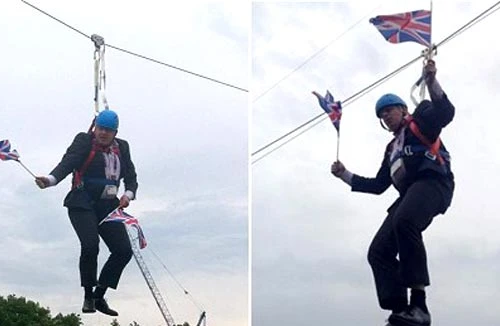 Thị trưởng London bị mắc kẹt khi "bay" cùng Olympic