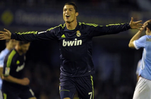 Ronaldo đưa Real lên ngôi nhì bảng 