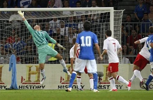 Anh 2-1 Italia: "Tam sư" trả nợ thành công 