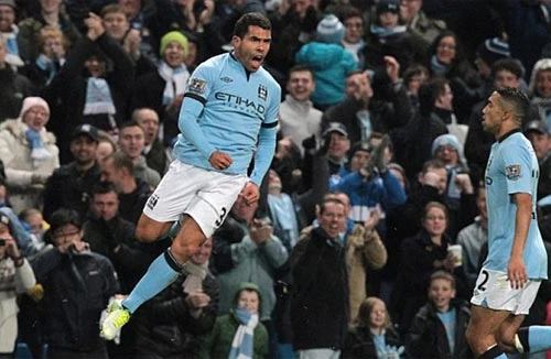 Man City và Arsenal thắng nhọc 