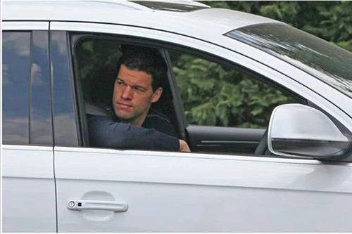 Michael Ballack phóng xe tới 211km/h