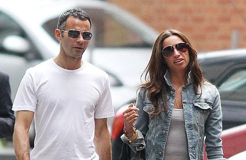 Cô em dâu cảnh báo vợ Giggs