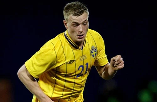 Thụy Điển loại “sao” trẻ Man City, giữ Elmander