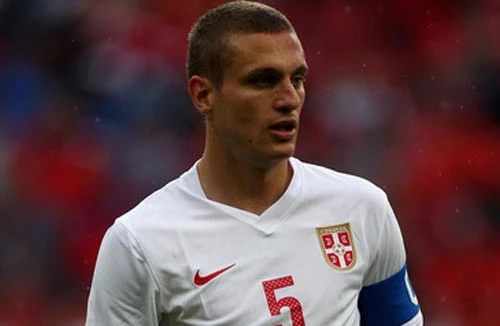 Vidic giã từ sự nghiệp thi đấu quốc tế