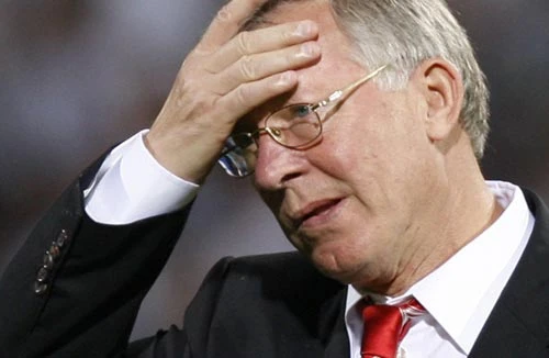 HLV Ferguson phải đi cấp cứu