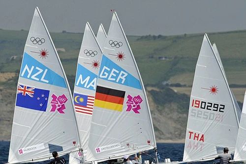 Một HLV Hàn Quốc rời Olympic vì phạm luật giao thông 