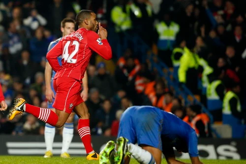 Chelsea đánh rơi chiến thắng trên sân nhà