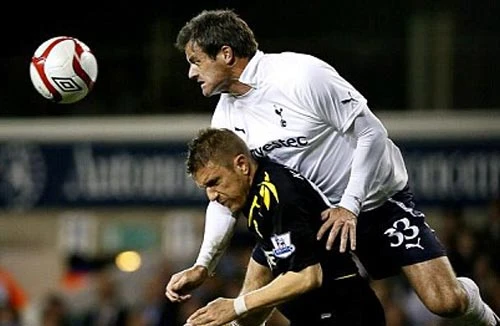 Tottenham thoát khỏi khủng hoảng