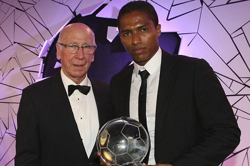 Valencia đoạt giải cầu thủ xuất sắc của MU