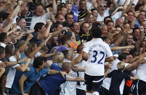 "Gà trống" bay cao