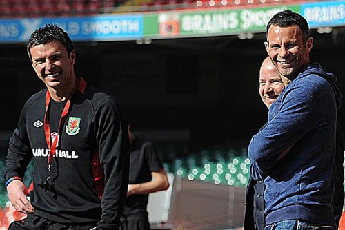 Xứ Wales muốn Ryan Giggs kế nhiệm Gary