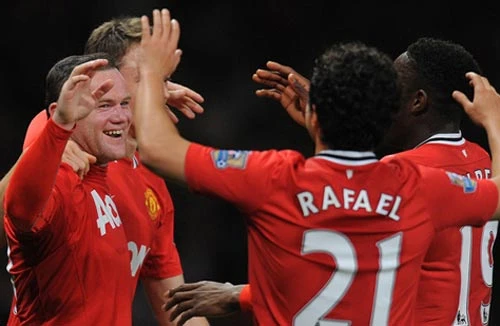 MU nhọc nhằn giành lại ngôi đầu bảng