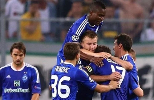 Lượt đi play-off Champions League: Bất ngờ