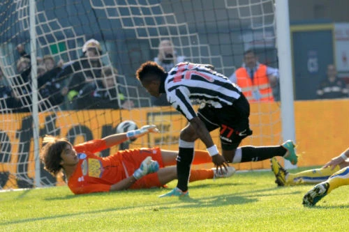 Vòng 8 Serie A: Chủ nhà mở tiệc