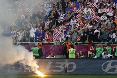 Đã bị loại nhưng Croatia vẫn phải chịu phạt 