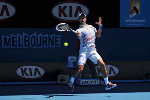 Djokovic phô diễn sức mạnh