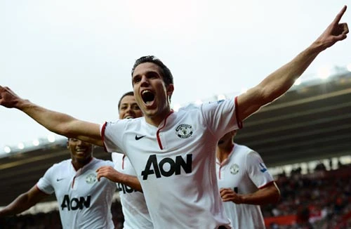 Van Persie lập hat-trick, M.U thắng ngược Southampton