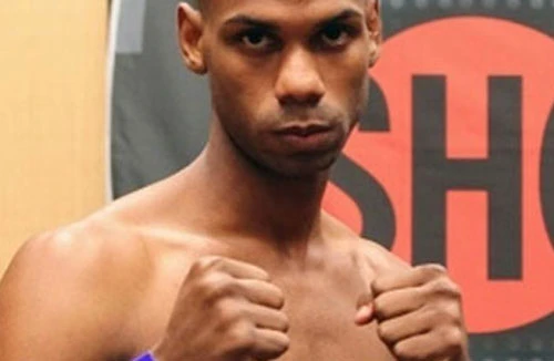 Một võ sĩ quyền Anh bị bắn chết