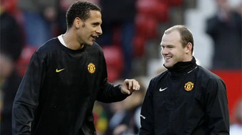 Rooney và Ferdinand may mắn thoát chết