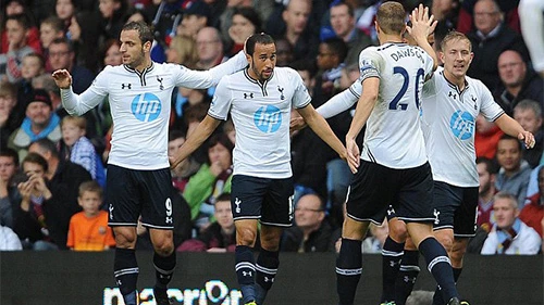 Tottenham trở lại cuộc đua