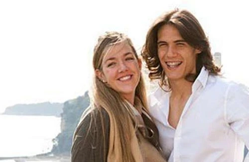 Gia đình Cavani lại gặp họa ở Napoli