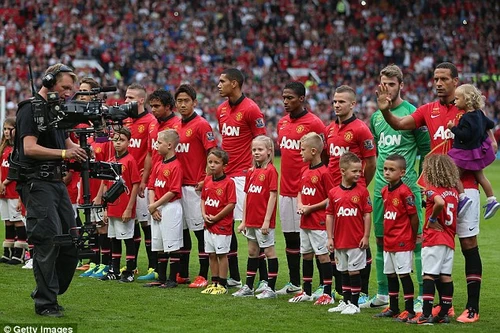 MU 1-3 Sevilla: Lễ kỷ niệm đáng quên của Ferdinand