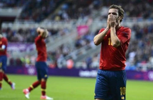 Thất vọng tràn trề, Olympic Tây Ban Nha xách vali về nước