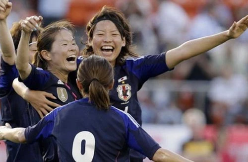 Tuyển bóng đá nữ Nhật Bản bị phân biệt đối xử