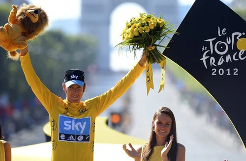 Bradley Wiggins trở thành người Anh đầu tiên vô địch Tour de France