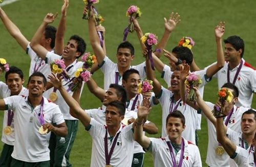 Hạ Brazil 2-1, Mexico lần đầu tiên lên đỉnh Olympic