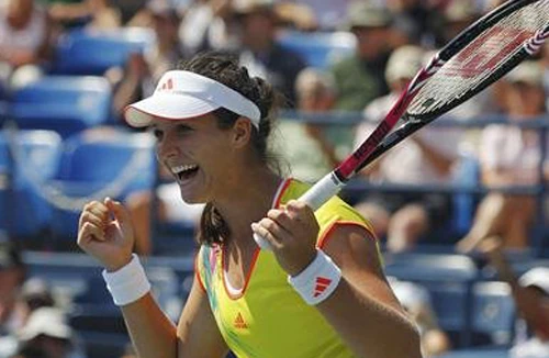 “Hiện tượng” Laura Robso