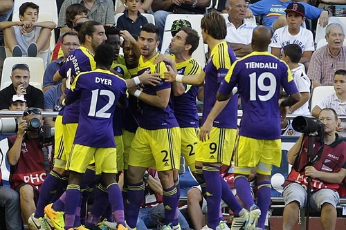 Swansea gây sốc ở Europa League