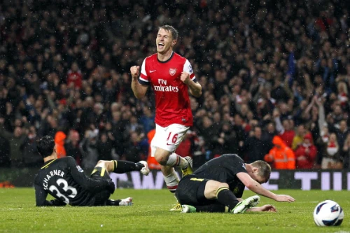 Tân vô địch FA Cup xuống hạng