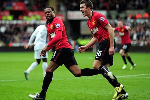 Manchester United vô địch lượt đi