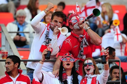 Cổ động viên Anh mua sẵn vé trận chung kết