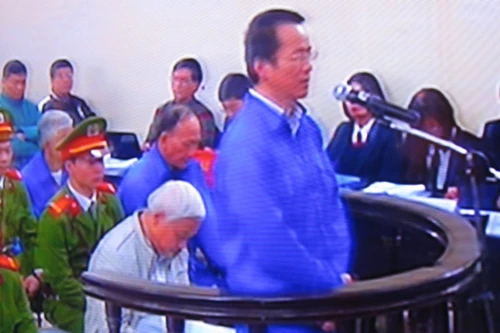 Nguyễn Đức Kiên và cựu lãnh đạo ACB thi nhau cảm ơn trong lời nói sau cùng