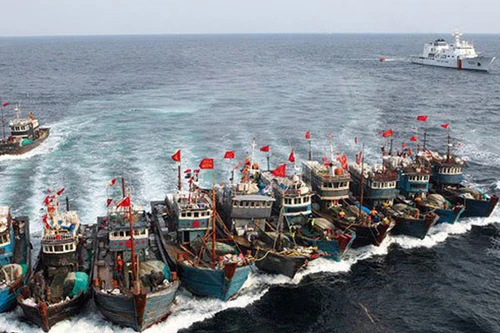 Trung Quốc lợi dụng đại dịch Ebola để đánh bắt cá trái phép