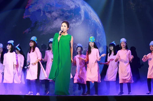 Các "sao" tham gia Lễ hội tắt đèn 2016