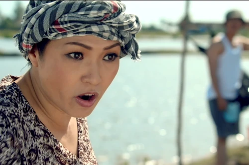  Phương Thanh tuyên bố "Bánh bèo là vô dụng" trong "Lô tô"