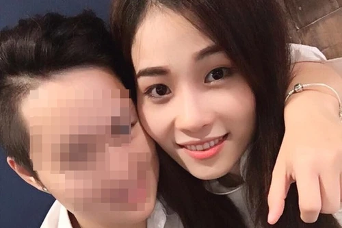 Chị gái Hoa khôi Nam Em trốn bạn gái đồng giới để đi tập kịch