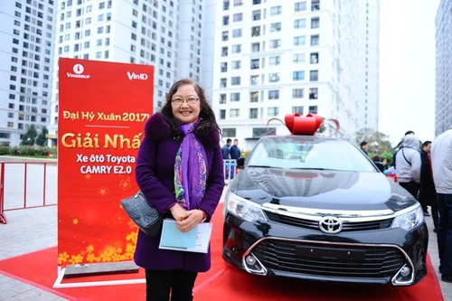 Trúng ô tô Camry tiền tỷ nhờ mua…rau