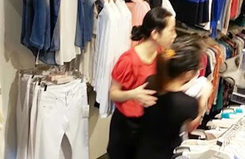 Lơ ngơ vớ hàng hiệu rởm