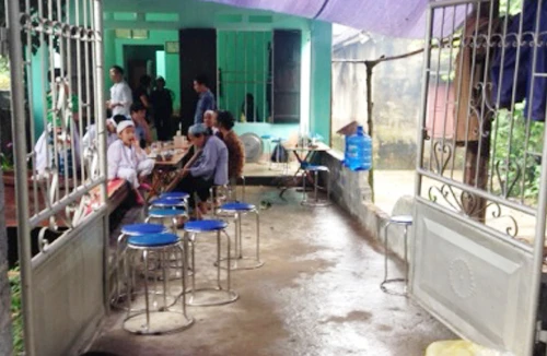 Gã chồng bất nhân bóp cổ chết vợ mới cưới rồi tạo hiện trường giả