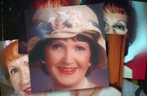 Bí mật động trời của cô dâu 76 tuổi