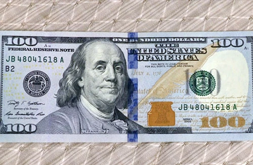 Mỹ lưu hành tờ 100USD mới