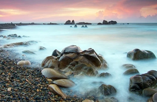 Huyền ảo bãi đá bảy màu