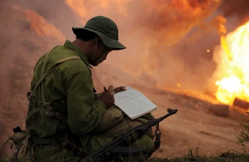 Liên hoan Phim Việt Nam lần thứ 18: Ẩn số Bông Sen vàng